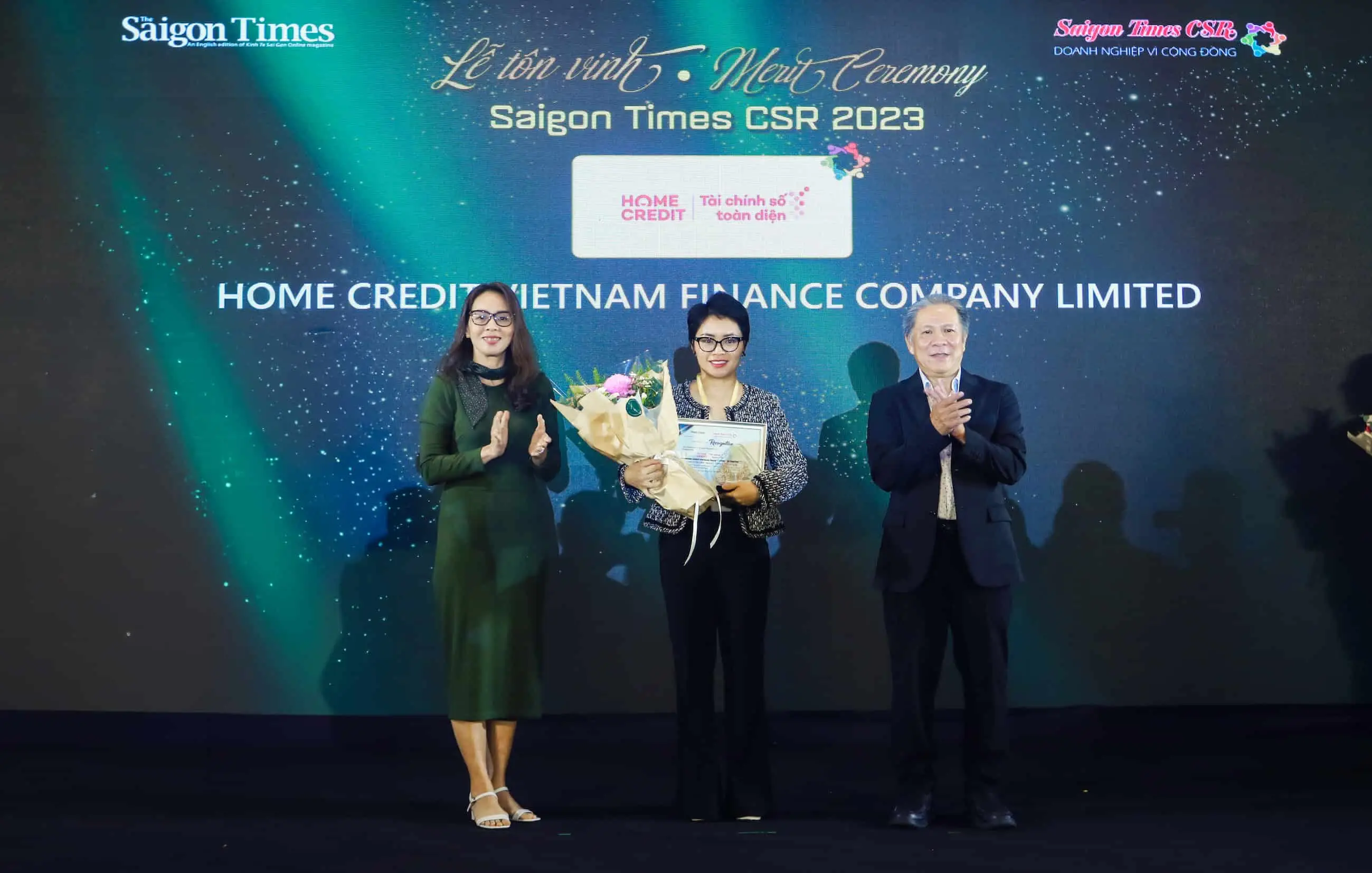 home-credit-nhan-giai-top-40-doanh-nghiep-vi-cong-dong-2023