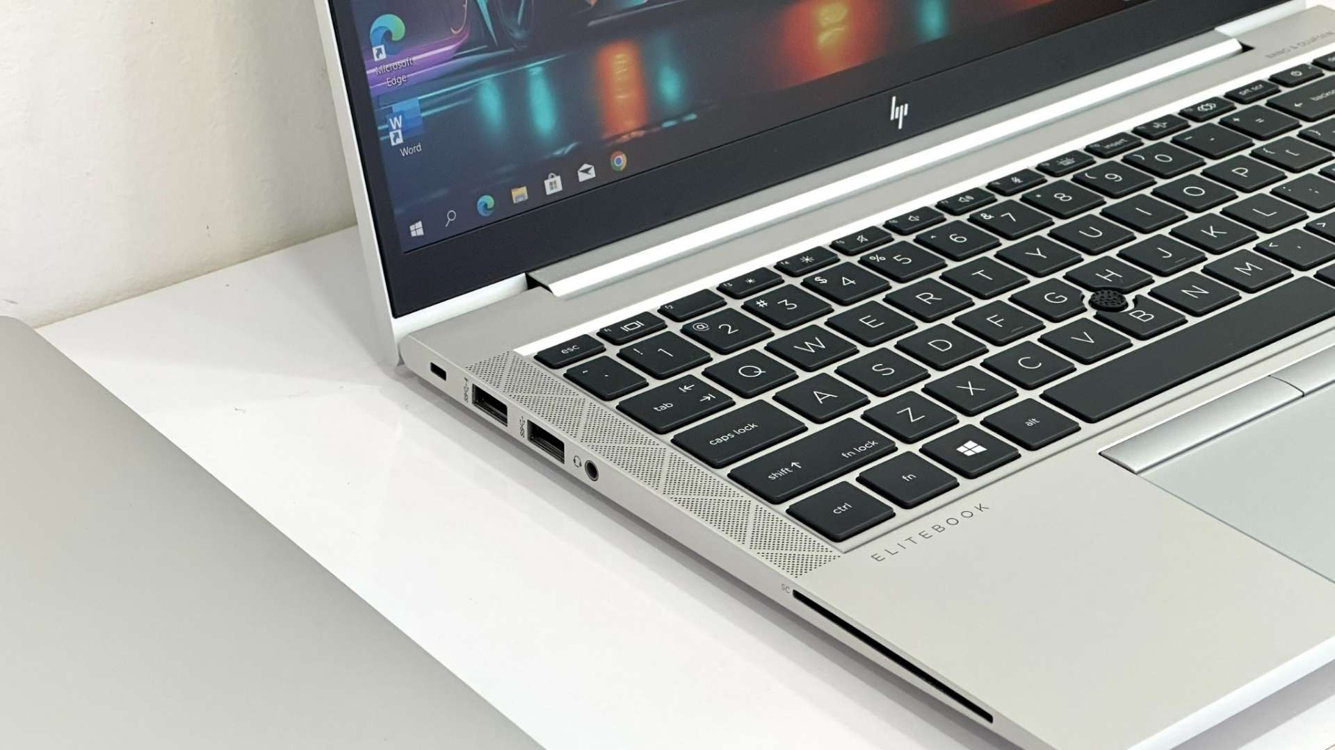 11-hp-elitebook-840-g3-intel-r-core-i5-dam-bao-hieu-suat-on-dinh.jpg